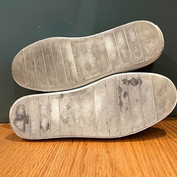 Vince Perforated Leather Blair Sneaker in Marble size 8M - Picture 5 of 5